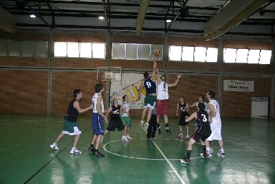 La Facultad de Ciencias de la Educacin se proclama campeona del XXIV Trofeo Rector 2008-2009.